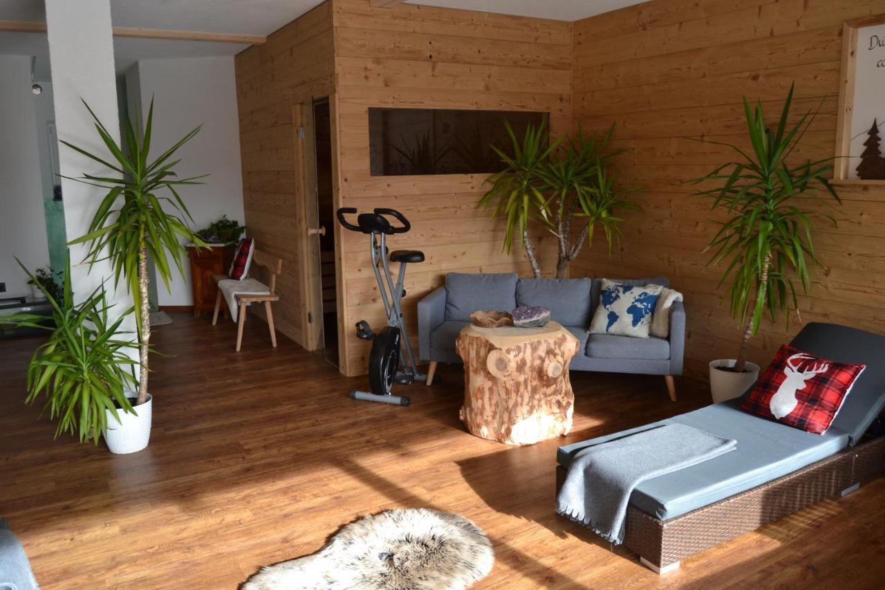 Cesa Prinoth Apartment Campitello di Fassa Luaran gambar